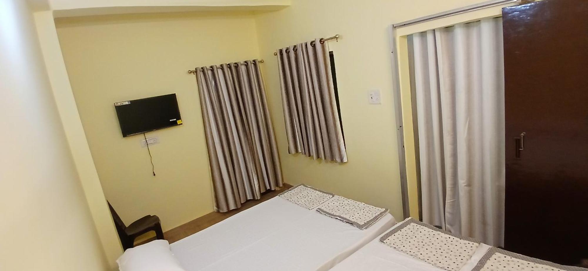 Incredible Banaras Inn Varanasi Exterior photo