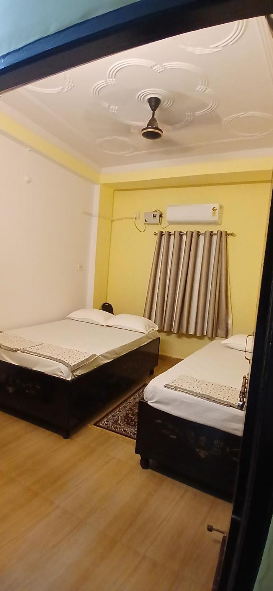 Incredible Banaras Inn Varanasi Room photo